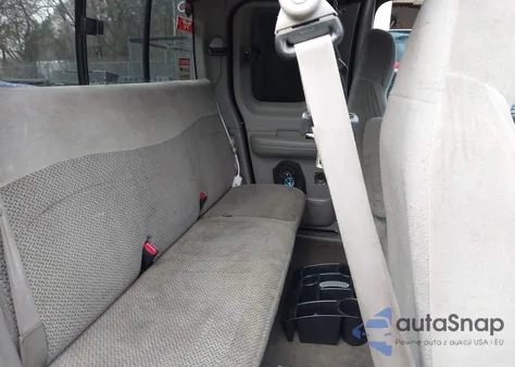 2000 Ford F-150 Work Series/Xl/Xlt from USA, damaged, VIN 2FTZX1725YCA32723